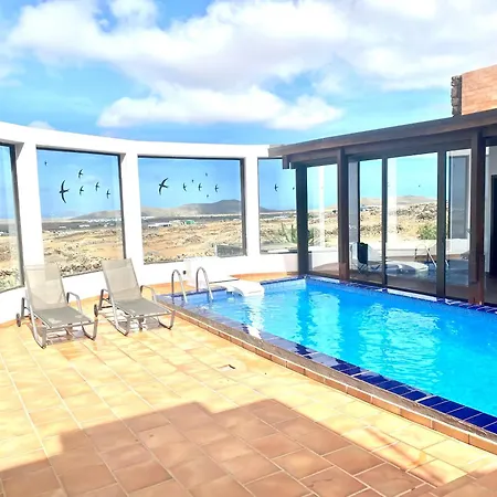 Casa Estela Nyaraló *