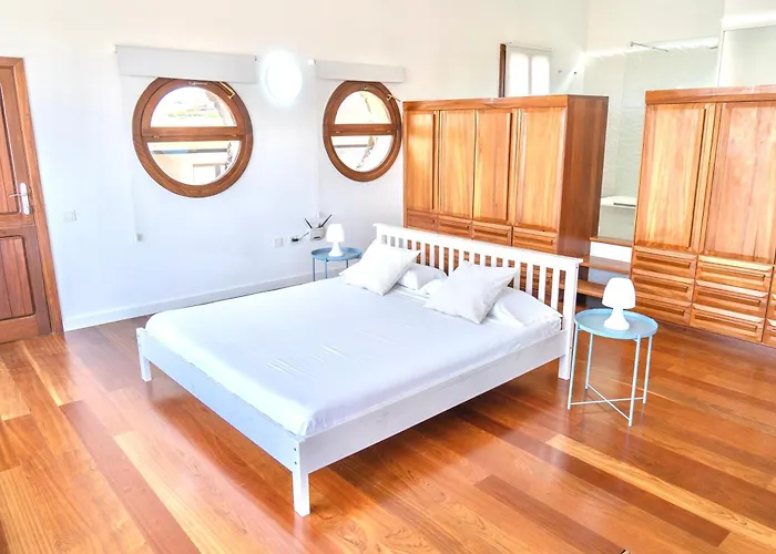 Casa Estela Nyaraló *